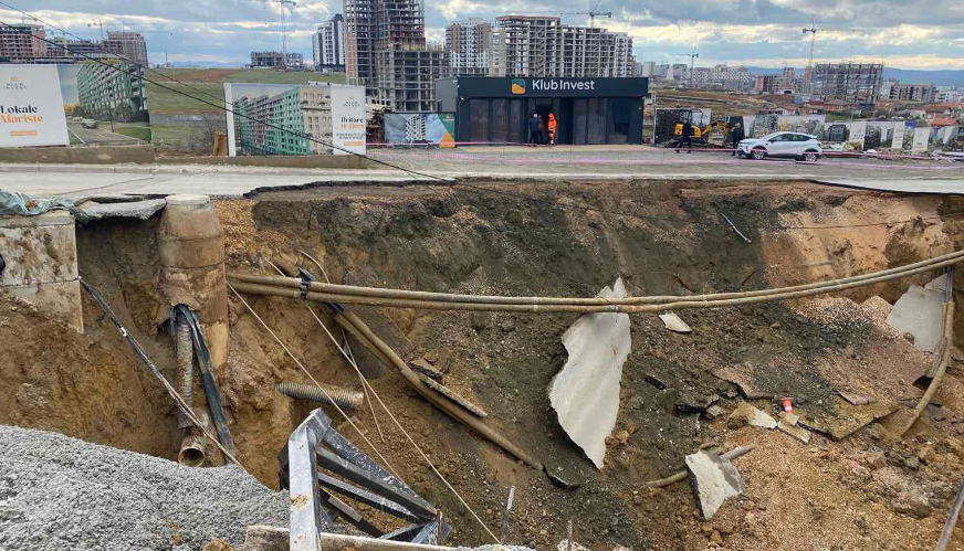 Komuna e Prishtinës: Bllokohet qarkullimi në rrugën “Malush Kosova”