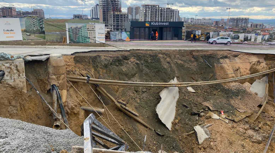 Komuna e Prishtinës: Bllokohet qarkullimi në rrugën “Malush Kosova”