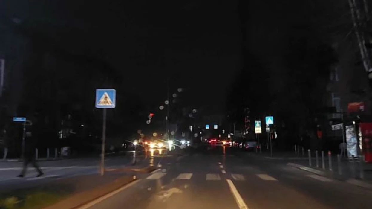 Disa lagje në Prishtinë mbesin pa energji për mbi nëntë orë, probleme edhe në trafik