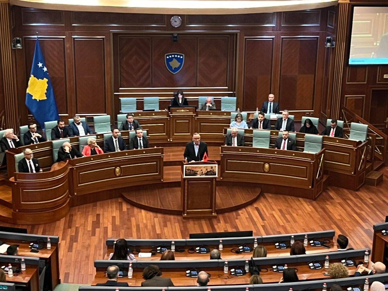 Hamza me kritika: Çështja e zgjedhjes së presidentit nga populli është temë që meriton trajtim serioz, kjo s’po ndodh