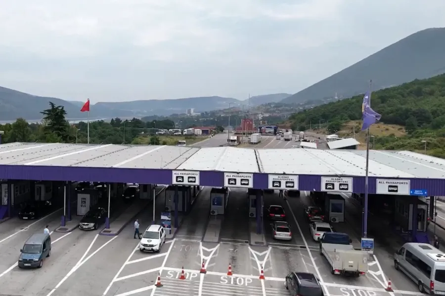 Tentoi trafikimin e drogës nga Kosova në Shqipëri, kapet në flagrancë prizrenasi