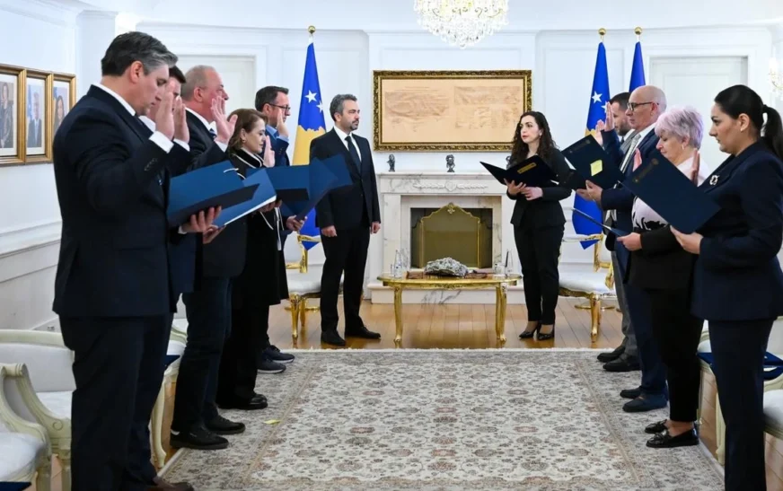 Nëntë anëtarë të rinj të KQZ-së betohen para Presidentes Osmani