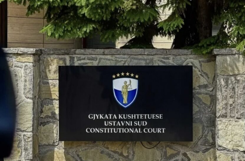 Dekreti i Presidentes/ Kushtetuesja publikon vendimin e plotë për masë të përkohshme