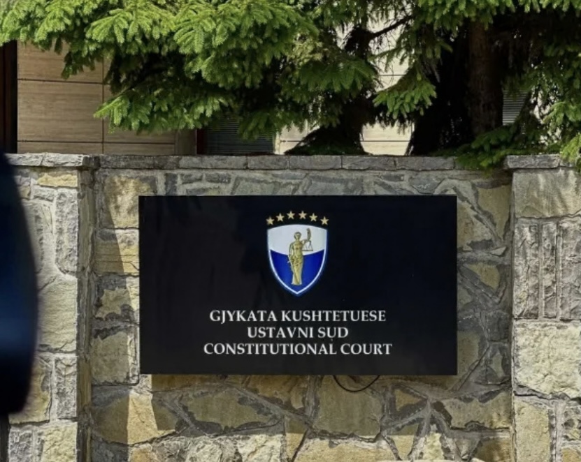 Dekreti i Presidentes/ Kushtetuesja publikon vendimin e plotë për masë të përkohshme