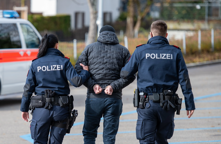 Goditet rrjeti i trafikut të kokainës nga Meksika në Zvicër, 4 shqiptarë mes të arrestuarve