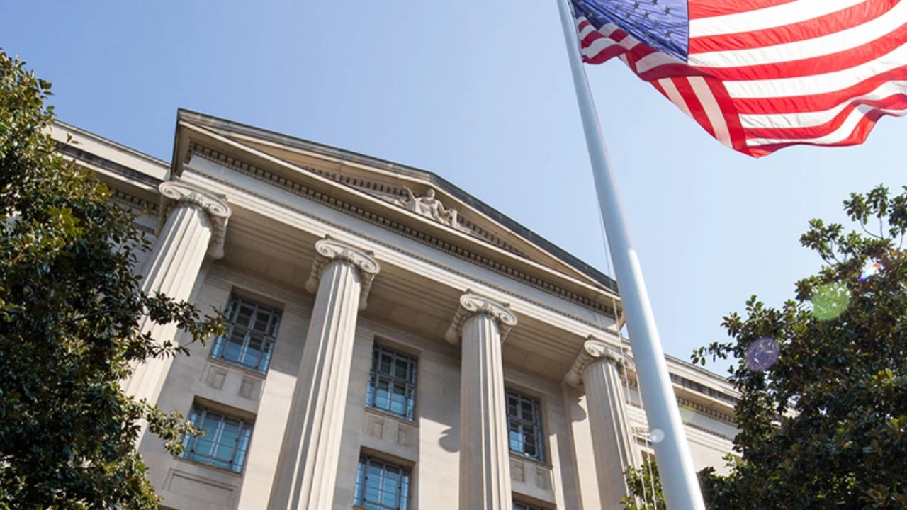 SHBA-ja lëshon alarmin e sigurisë, paralajmëron qytetarët e saj në Iran: Largohuni menjëherë nga aty