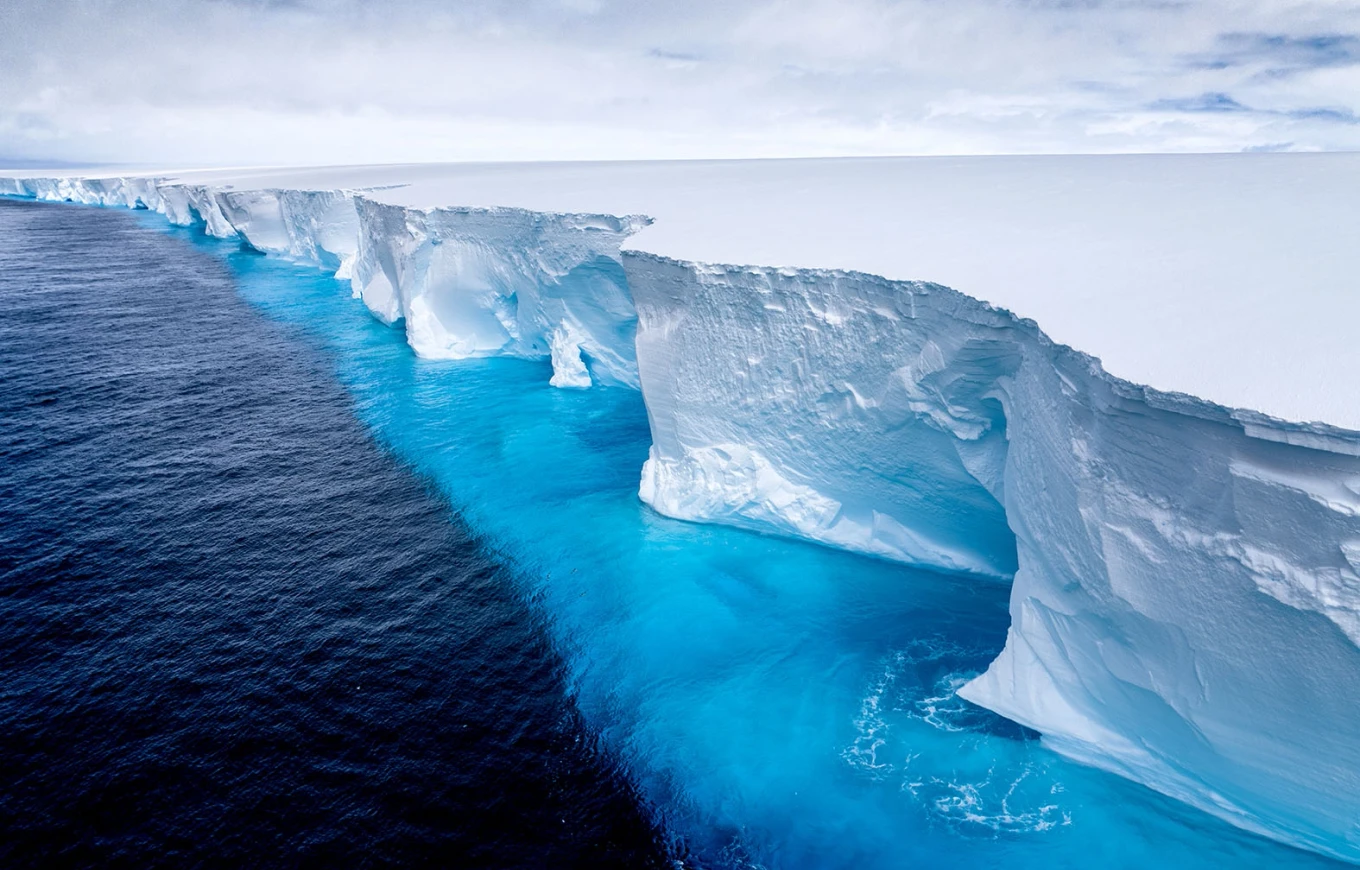 Ajsbergu që dikur ishte më i madhi në botë, tani ka vetëm disa javë deri në zhdukje