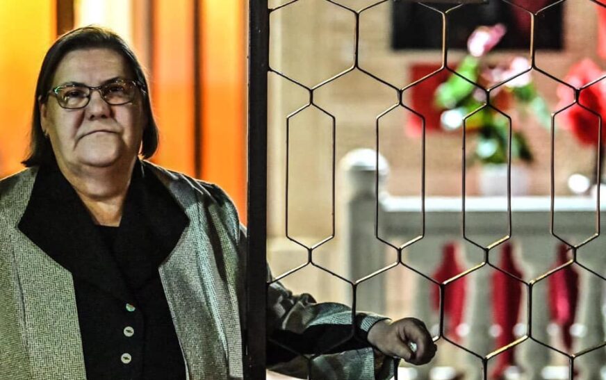 27 vjet pa djemtë dhe bashkëshortin e saj, Ferdonije Qerkezi: 27 vjet nuk ka lulëzu pranverë për mu!