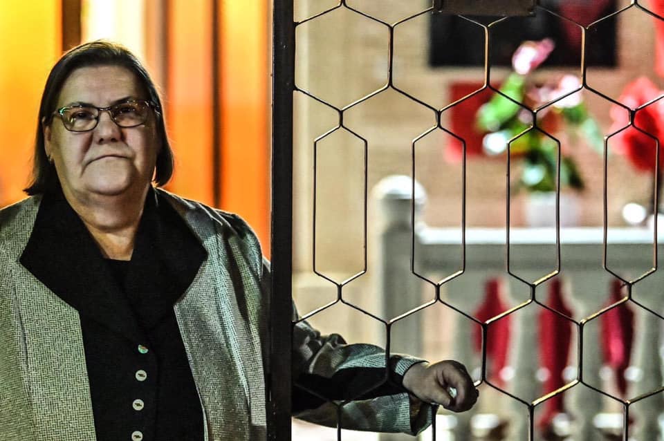 27 vjet pa djemtë dhe bashkëshortin e saj, Ferdonije Qerkezi: 27 vjet nuk ka lulëzu pranverë për mu!