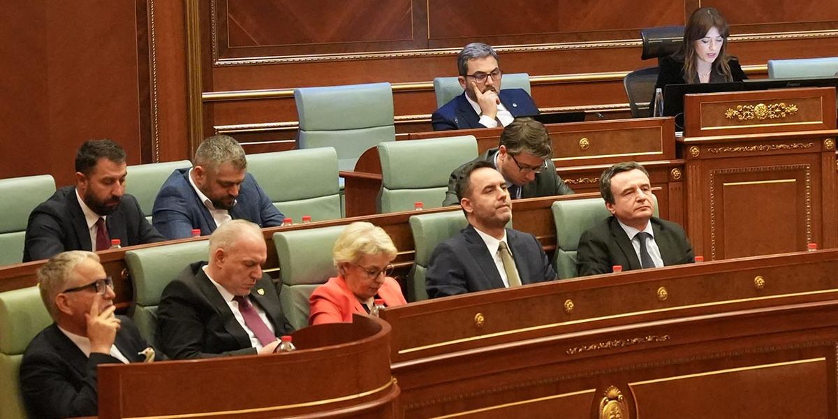 LVV beson se mund t’i ndryshojë nënshkrimet për president, ekspertët kanë dyshime