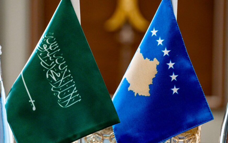 Ambasada e Kosovës: Arabia Saudite kërkon lista për viza emergjente për shtetasit e huaj