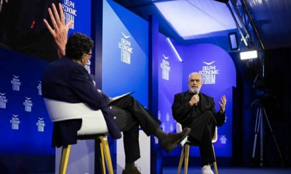 Trump s’i ka kthyer Ramës përgjigje për kërkesën që i bëri për të ndërhyrë për Thaçin në Hagë: Ma ha mendja është i zënë