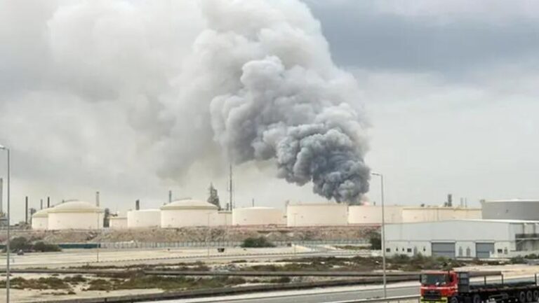 Sulmohet kompleksi i naftës në Bahrein, dalin pamjet