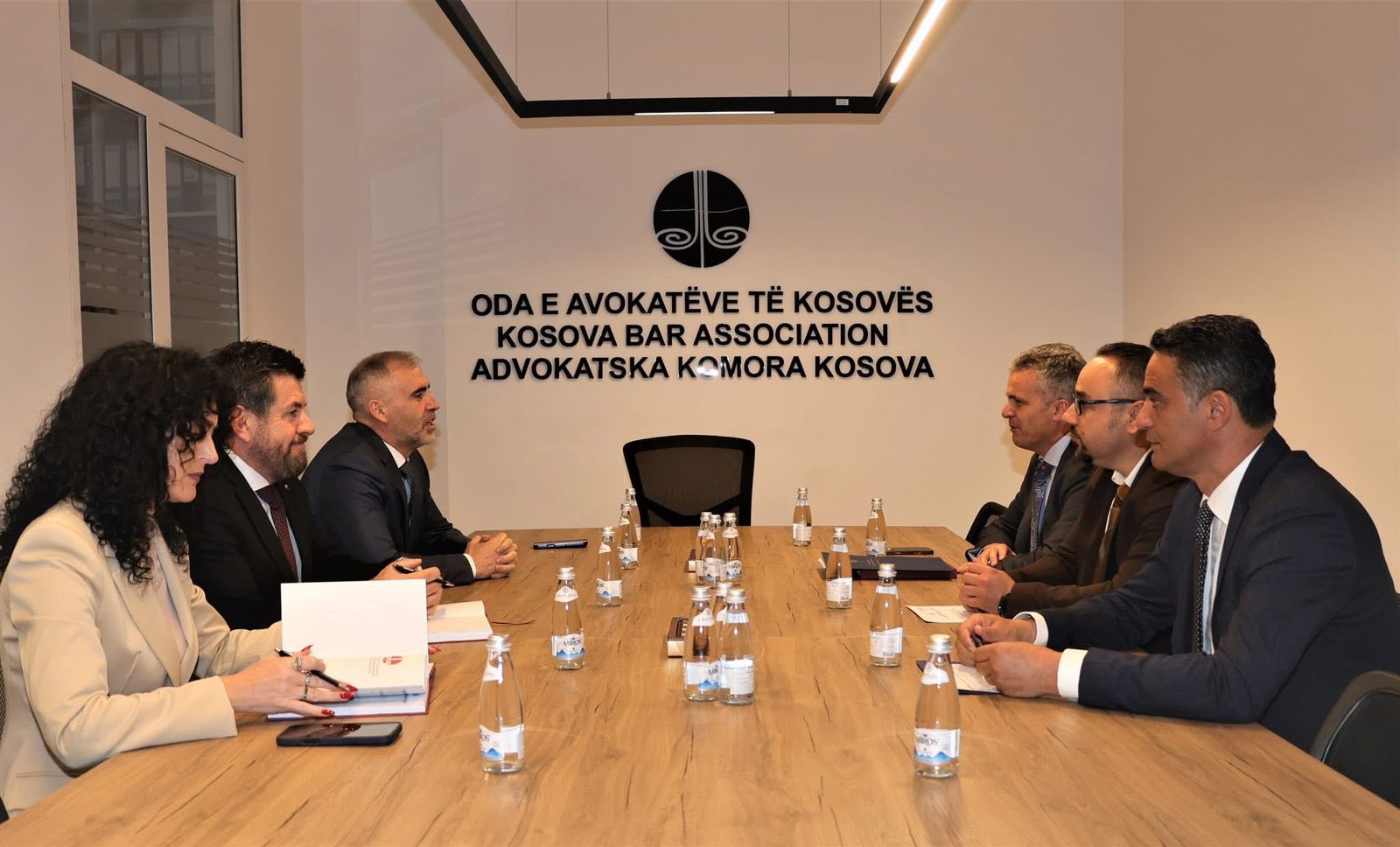 KPK dhe OAK dakordohen për forcimin e bashkëpunimit: në fokus sfidat reale në drejtësi