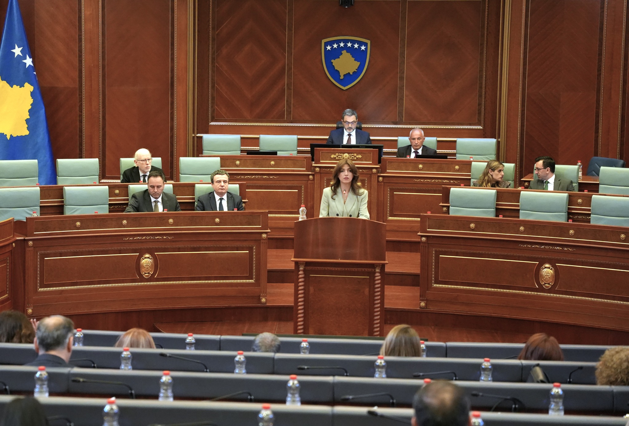 Shtyhet seanca, punimet vazhdojnë në 14:00