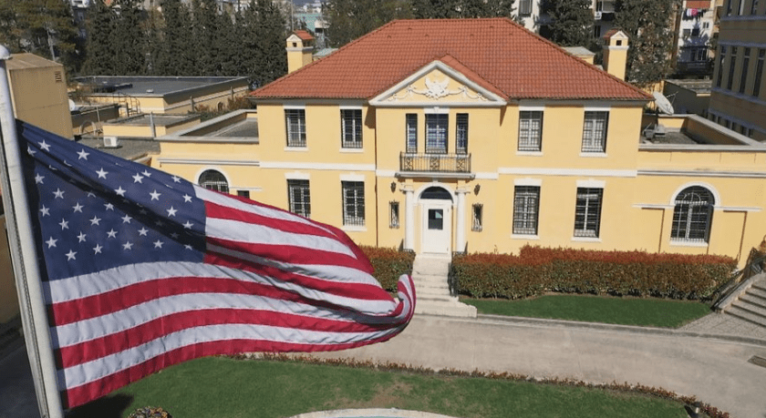 ShBA paralajmëron: Objektiva në Shqipëri mund të bëhen cak i grupeve pro-iraniane