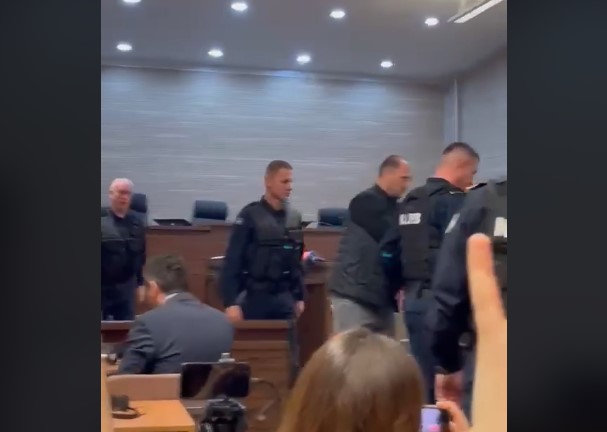 Seanca për Banjskën: Të akuzuarit mbërrin në gjykatë