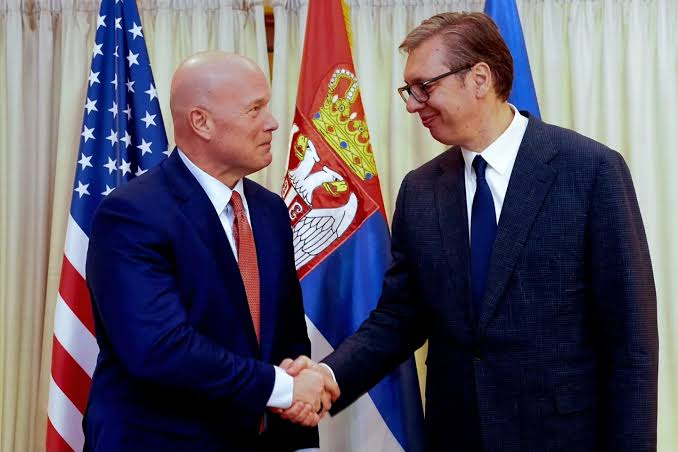 Vuçiqi takon Ambasadorin Whitaker, i flet për sigurinë e serbëve në Kosovë