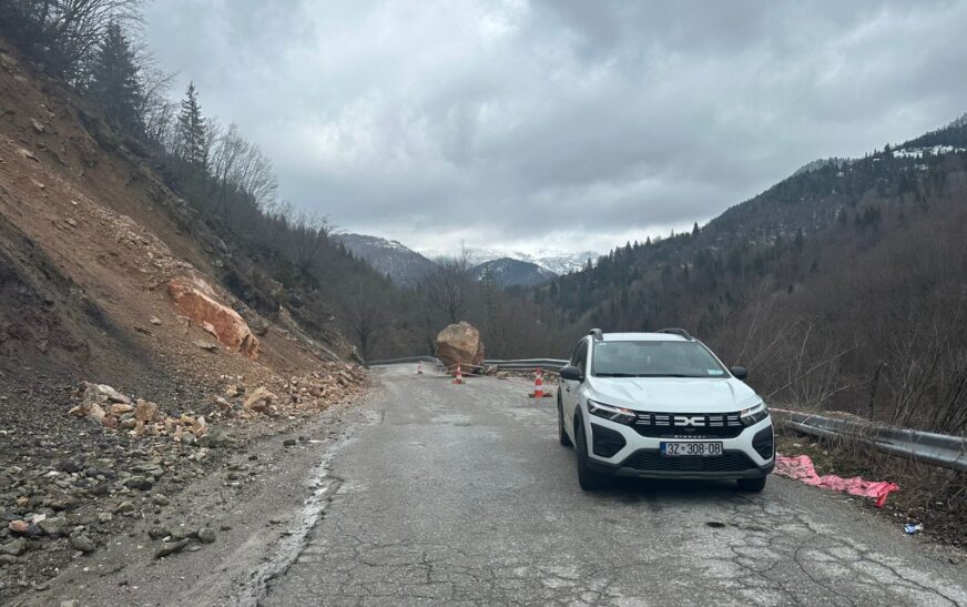 MIT njofton për ndërhyrje në dy akse rrugore, thotë se situata është nën kontroll