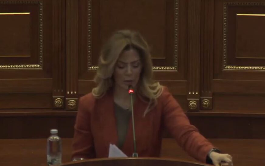 Blerta Deliu kërkon nga Haxhiu të kompletojë përbërjen e KQZ-së sipas Kushtetutës