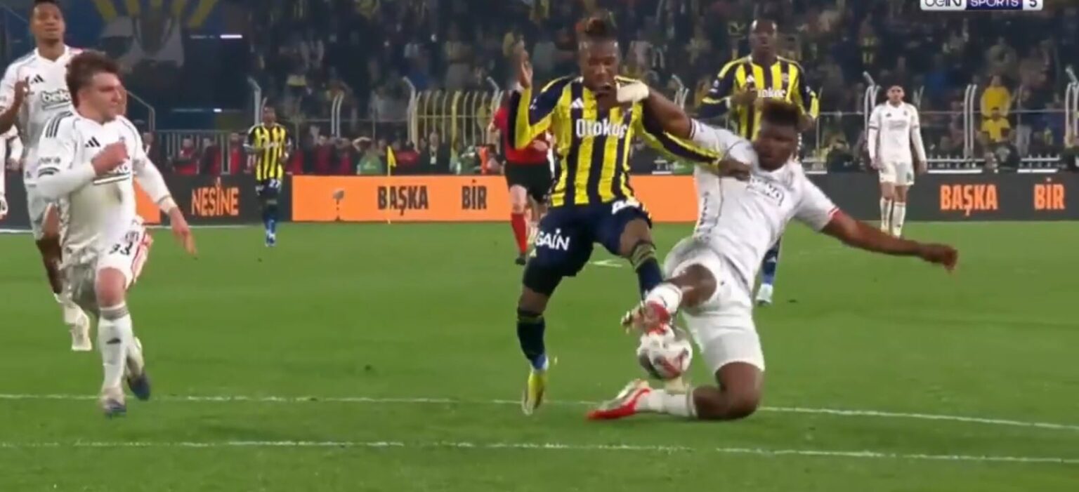 Penalltia e dyshimt, Asllani dhe Rashica humbin derbin e javës në Superligë