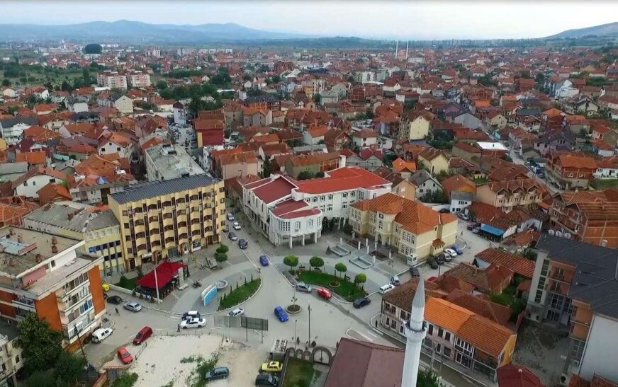Qeveria e Serbisë bllokon fondet e Kosovës për Luginën
