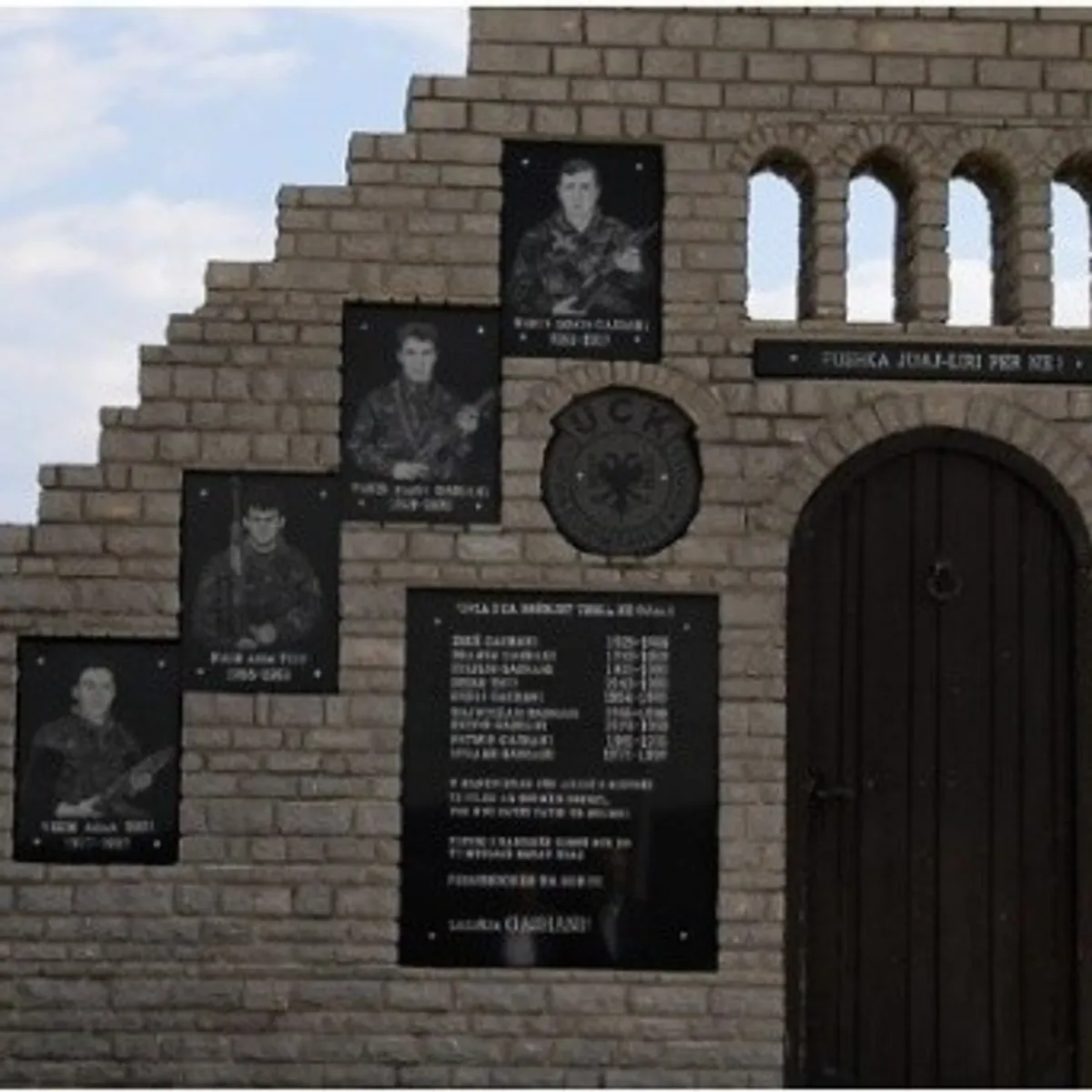 27vjet nga rënia heroike në altarin e lirisë e dëshmorëve të kombit, Nasuf dhe Tahir Gashani