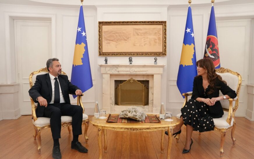 Haxhiu deklarohet për takimin me Radoniqin, tregon se çfarë diskutuan