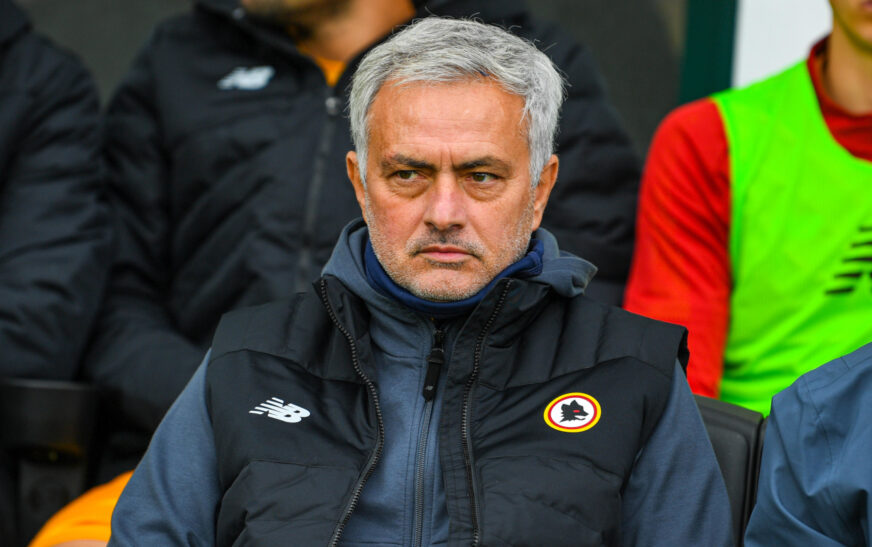 Mourinho lë të hapur mundësinë e rikthimit te Real Madridi