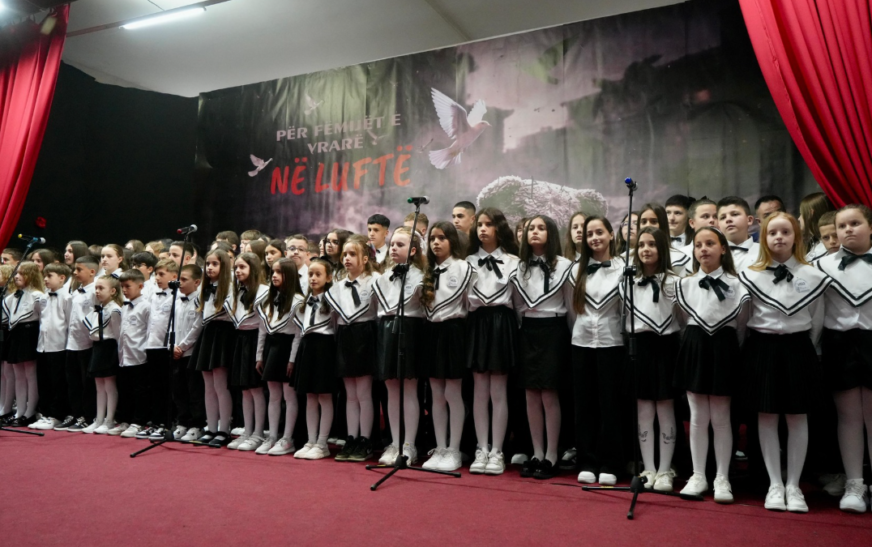 Komuna e Drenasit organizon koncert përkujtimor “Për fëmijët e rënë për liri”