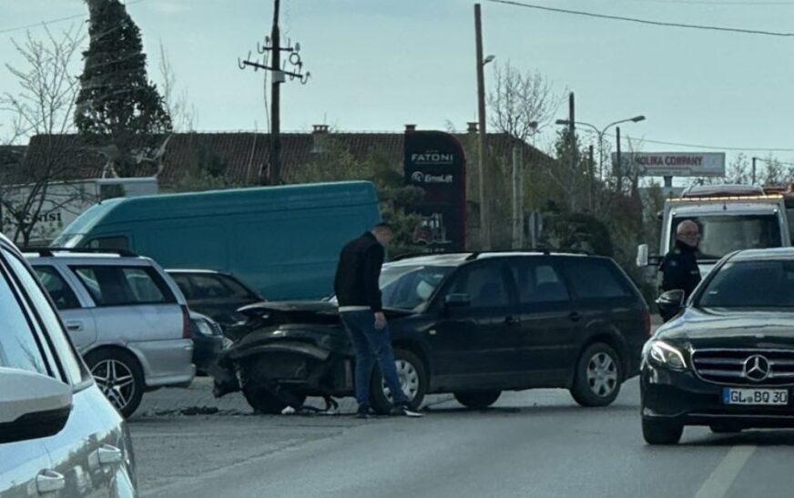 Aksident në Raushiq të Pejës, s’dihet për të lënduar