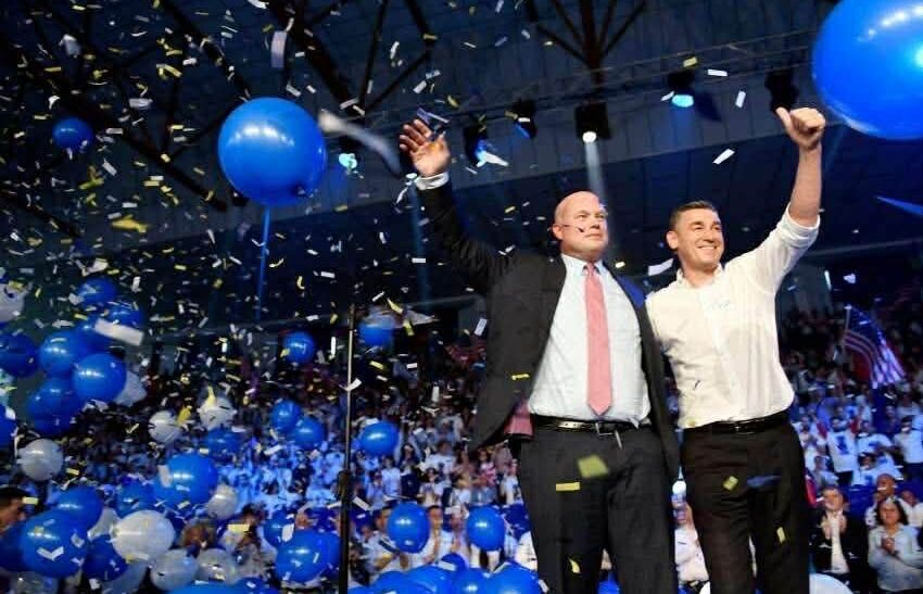 Ambasadori i SHBA-së në NATO më 2019 deklaronte se Qeveria e VV-së rrezikon ta izolojë Kosovën – mbështeste Veselin