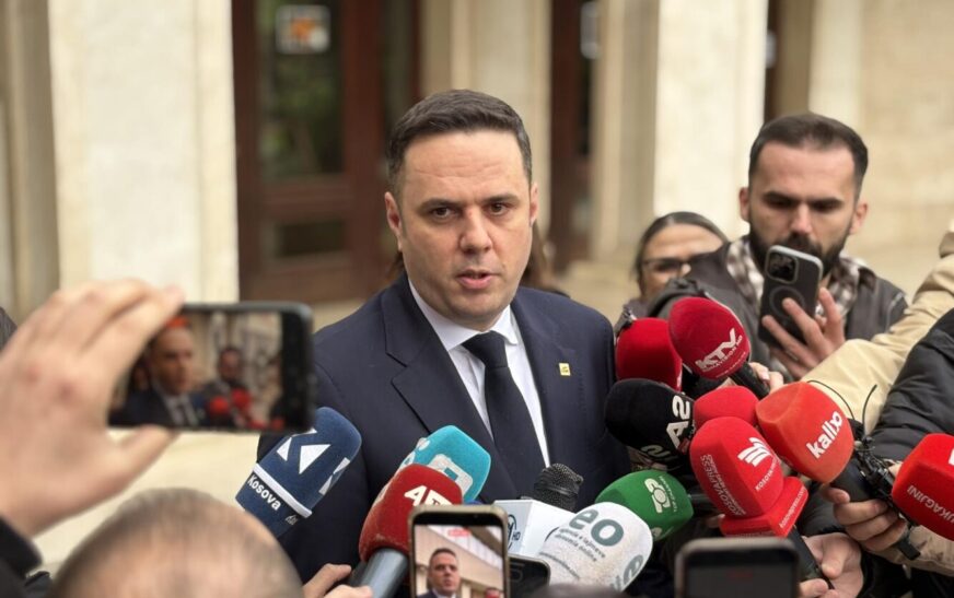 Abdixhiku: S’ka marrëveshje për presidentin, Kurti insiston që posti t’i takojë LVV-së