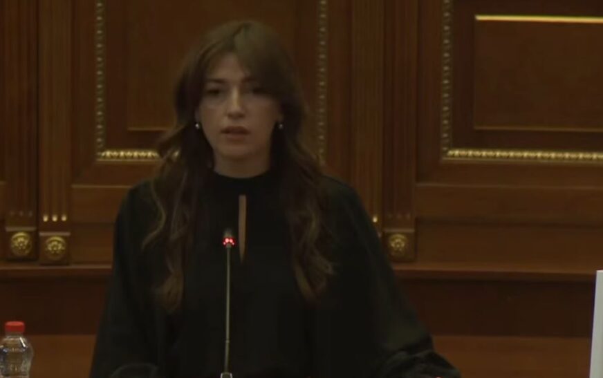 Haxhiu: Eliot Engel ngriti zërin për Kosovën kur bota heshtte