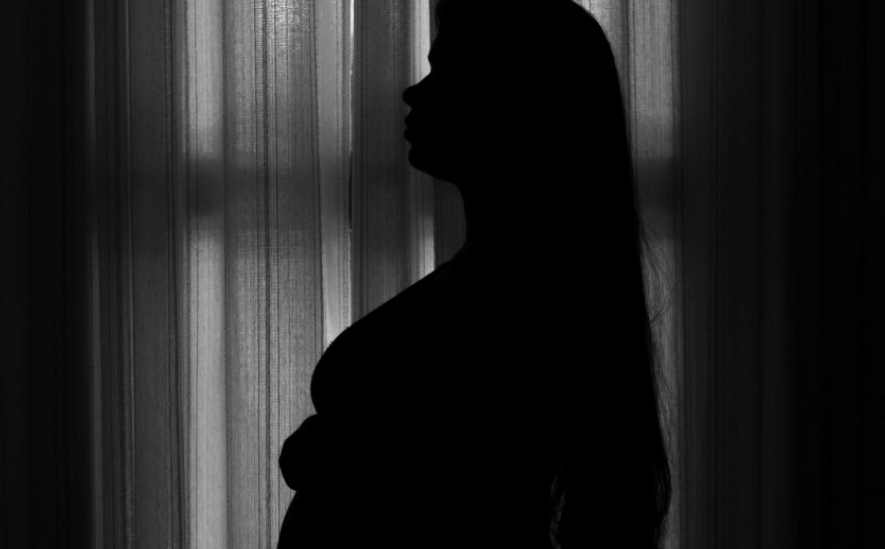 Influencerja e njohur vdes gjatë lindjes së fëmijës