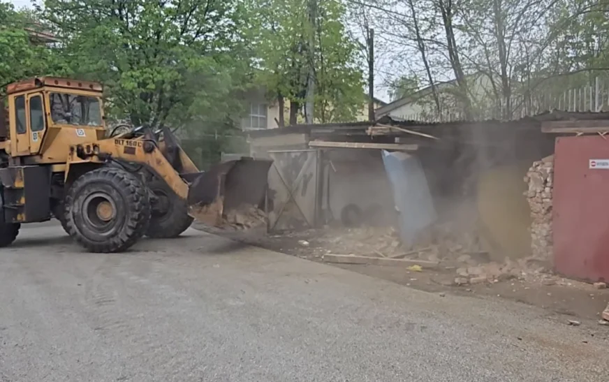 Mbi 20 garazha, “Trepça” nis lirimin e pronave në veri