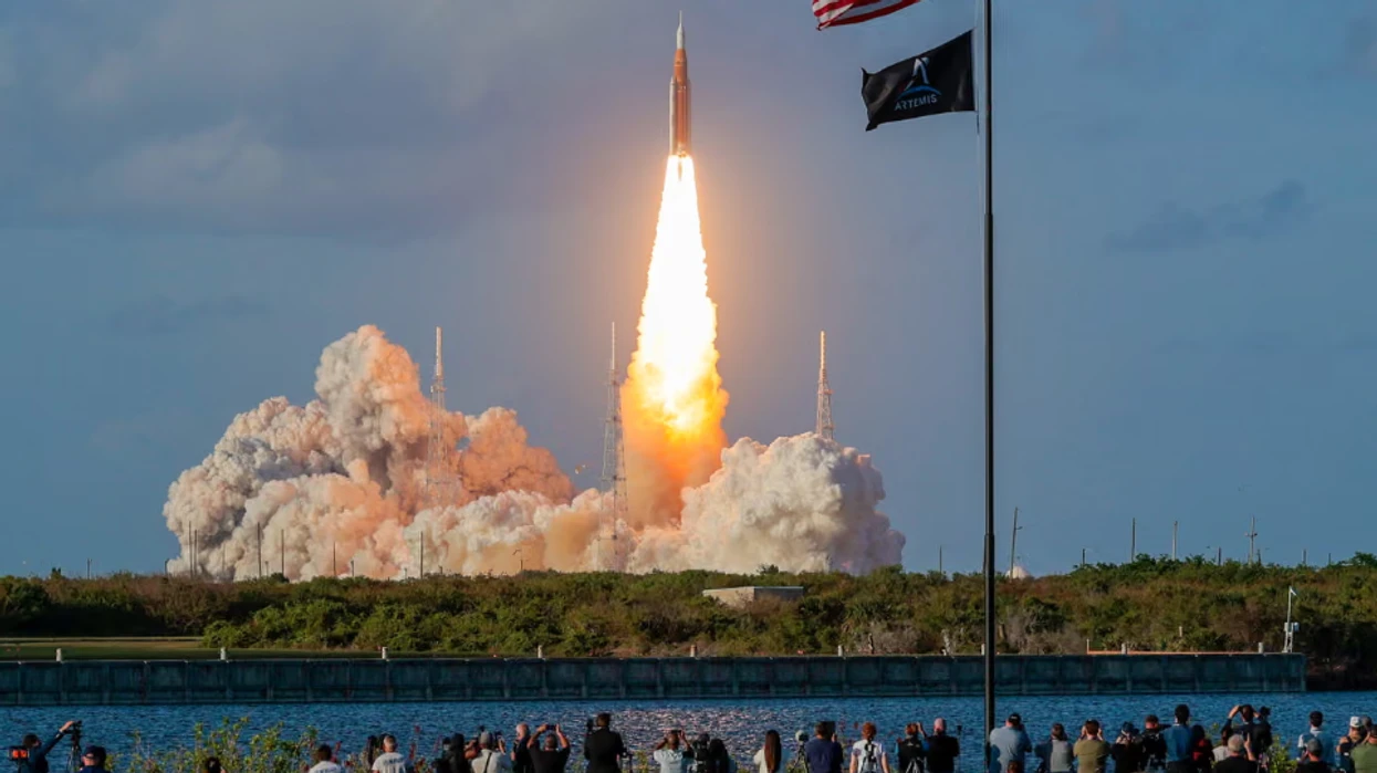 3, 2, 1… Momenti i nisjes së Artemis II të NASA-s drejt Hënës