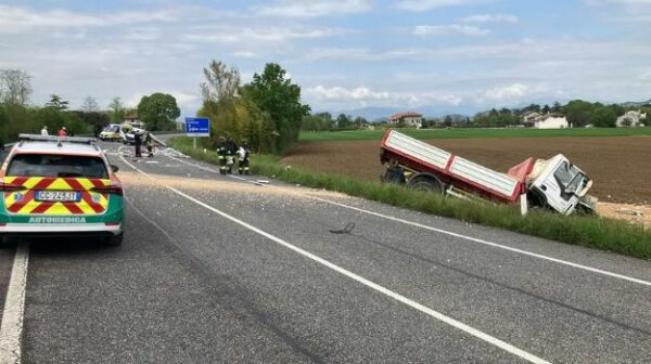 Aksident i rëndë në Itali, humb jetën një person – shoferi shqiptar në gjendje kritike në spital