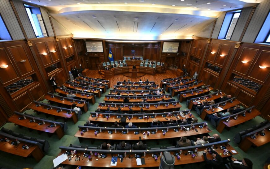 Asnjë kandidat s’i merr votat e mjaftueshme për Gjykatën Kushtetuese