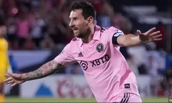 Messi shkëlqen me dygolësh, i siguron fitoren Inter Miamit ndaj Colorados