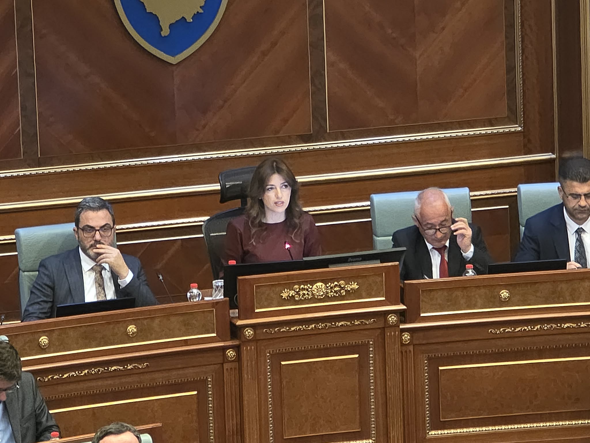 Kuvendi del me njoftim pas dështimit të seancave për presidentin