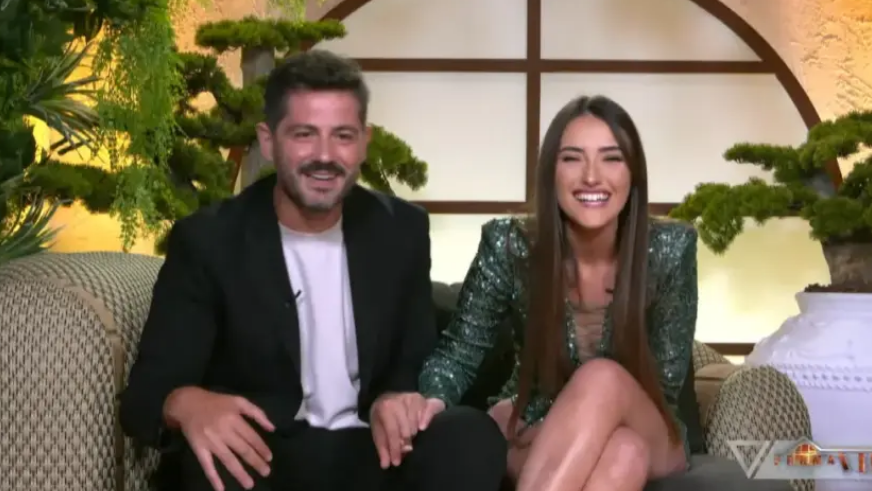 Indri e lë Vanesën live: “Nuk kam ndjenja për të”