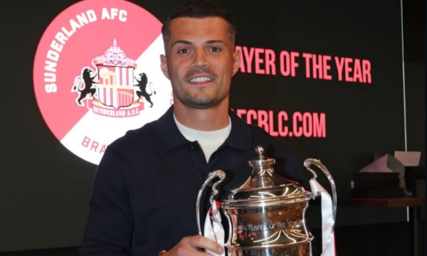 Granit Xhaka shpallet “Lojtari i Vitit” te Sunderland – mesfushori reagon: “I besova vizionit të klubit”