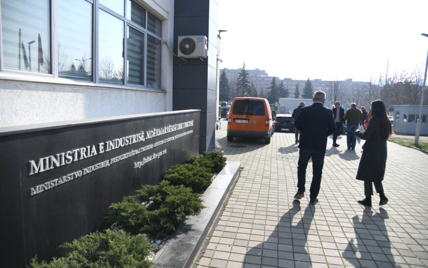 Mbi 4 mijë biznese të reja u regjistruan në Kosovë gjatë katër muajve të parë të vitit