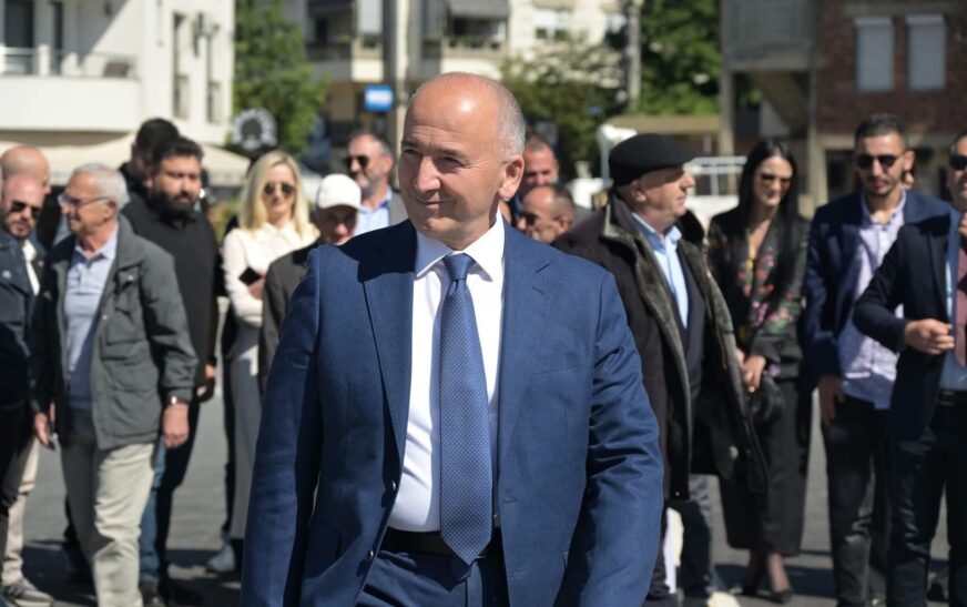 A ka dhënë dorëheqjen nga LDK-ja? Flet Gazmend Muhaxheri