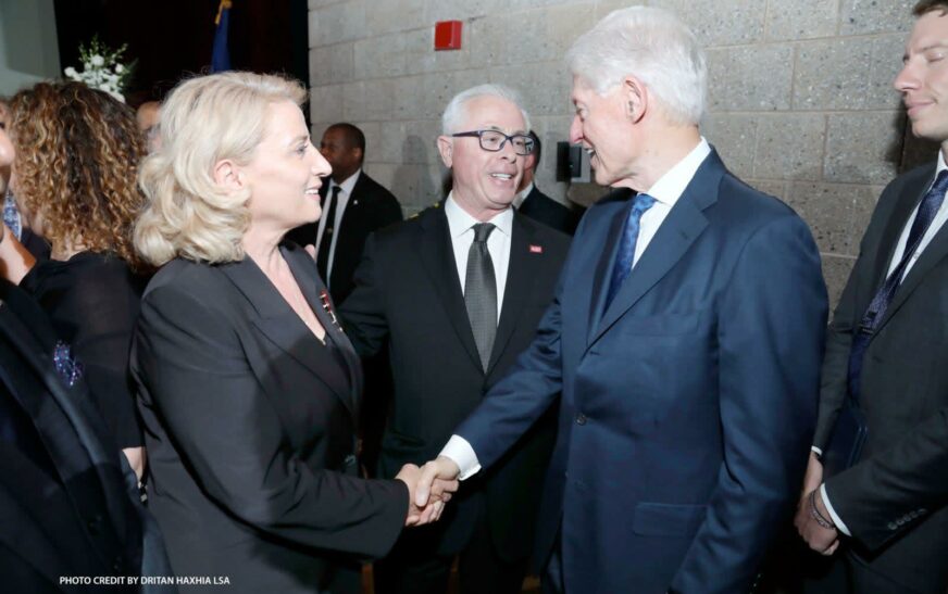 Shkurte Fejza takon Bill Clintonin në SHBA: “Liria e Kosovës do ta kujtojë përjetë”