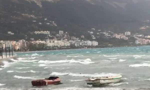 Vlorë: 25-vjeçari gjendet i varur në kullën e vrojtimit