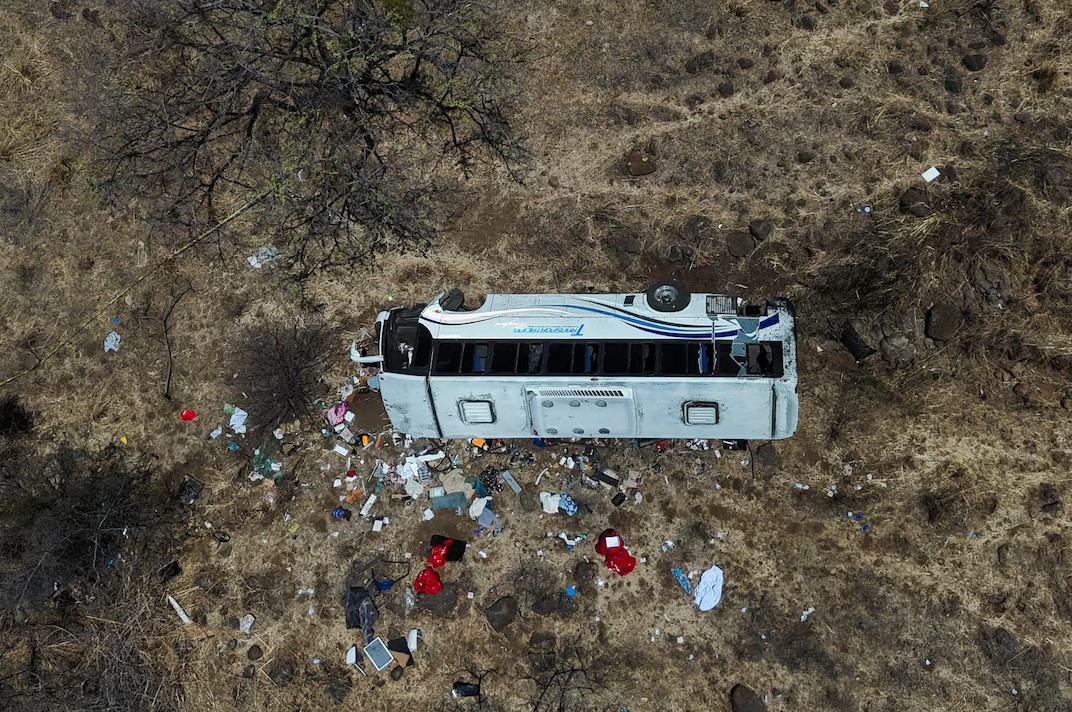 Tragjedi në Meksikë, 11 të vdekur pas përmbysjes së autobusit turistik