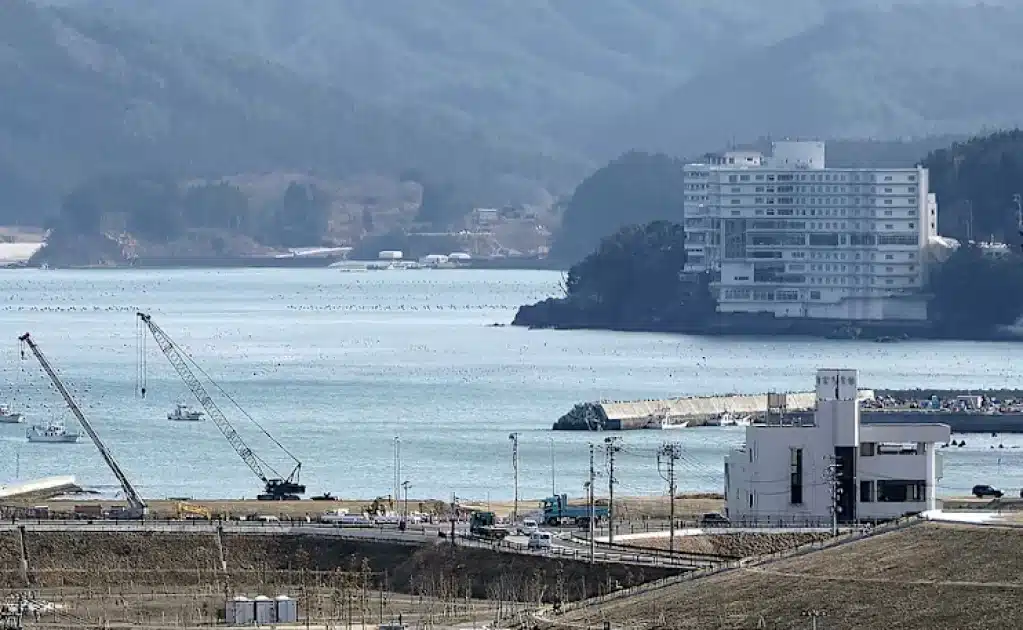 Japonia lëkundet nga tërmeti 6.3 ballë