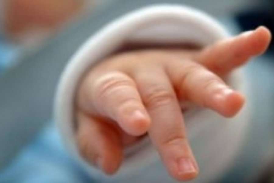 Ngjarje e rëndë në Obiliq: Foshnja dërgohet pa shenja jete në QMF